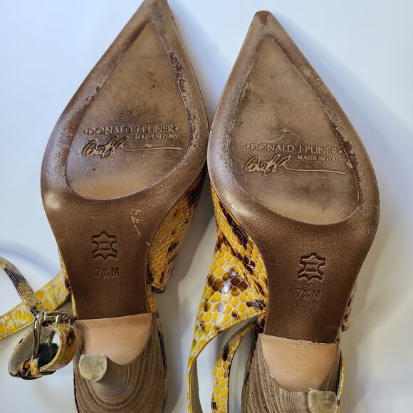 Donald J. Pliner Couture Python Leather Pumps Ankle Wrap Heels Size 7.5 M - Picture 6 of 7